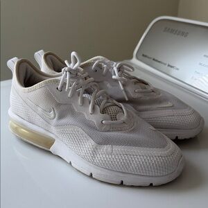 Nike Air Max Sequent 4